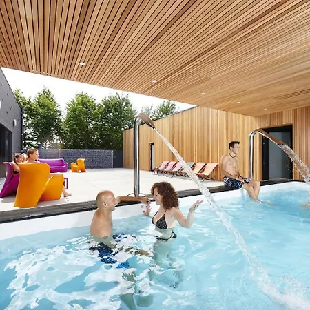 Domaine Golden Lakes Village 5 *